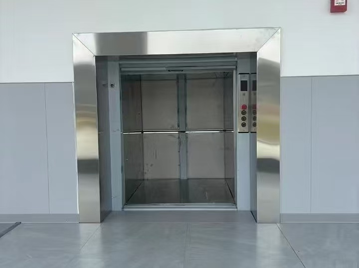 学校传菜梯